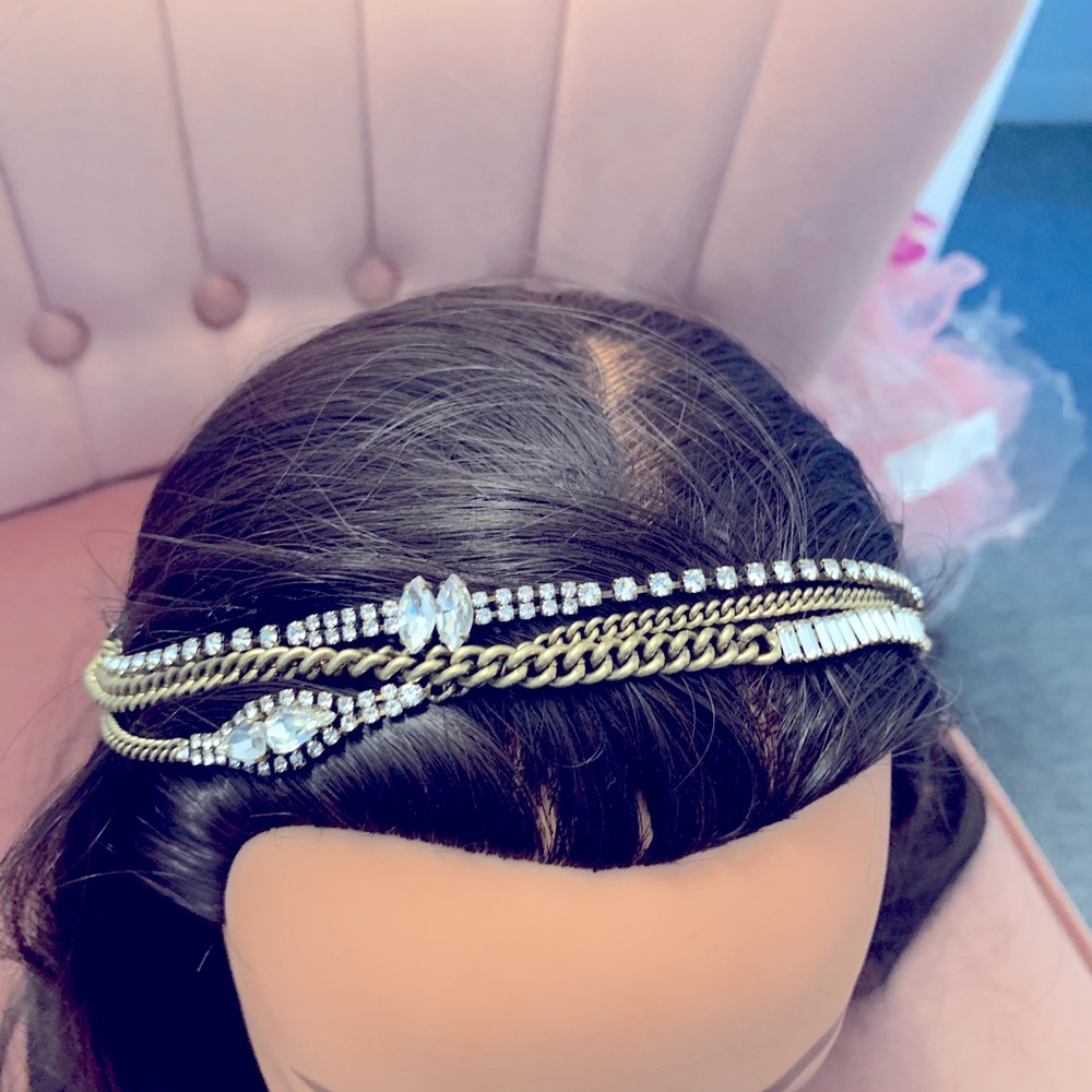 chloe and isabel crystal + chain